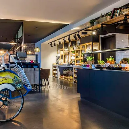 Park By Radisson Brussels Airport Hotel *